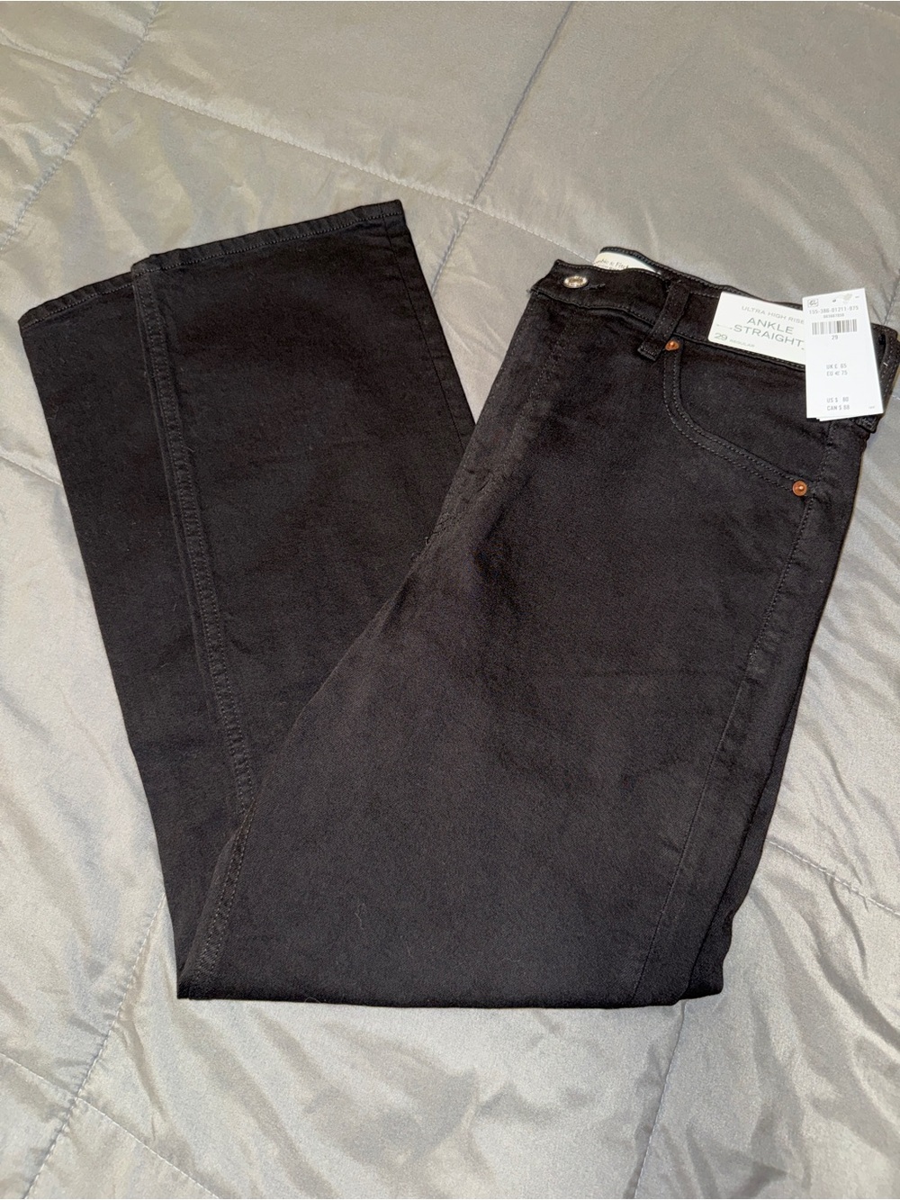 NWT Abercrombie and Fitch Ultra High Rise Ankle Straight Jeans